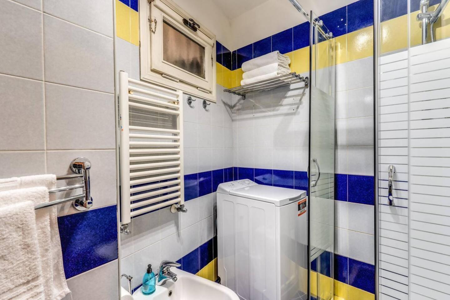 Splendid Flat On The Tiber River Roma Exterior foto