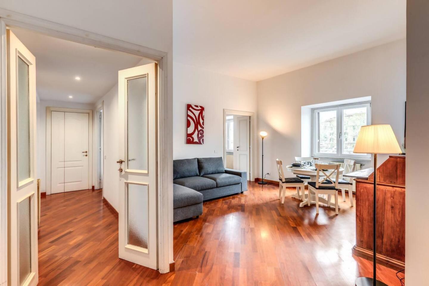 Splendid Flat On The Tiber River Roma Exterior foto